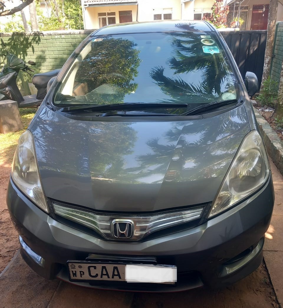 Honda FIT (Grey)